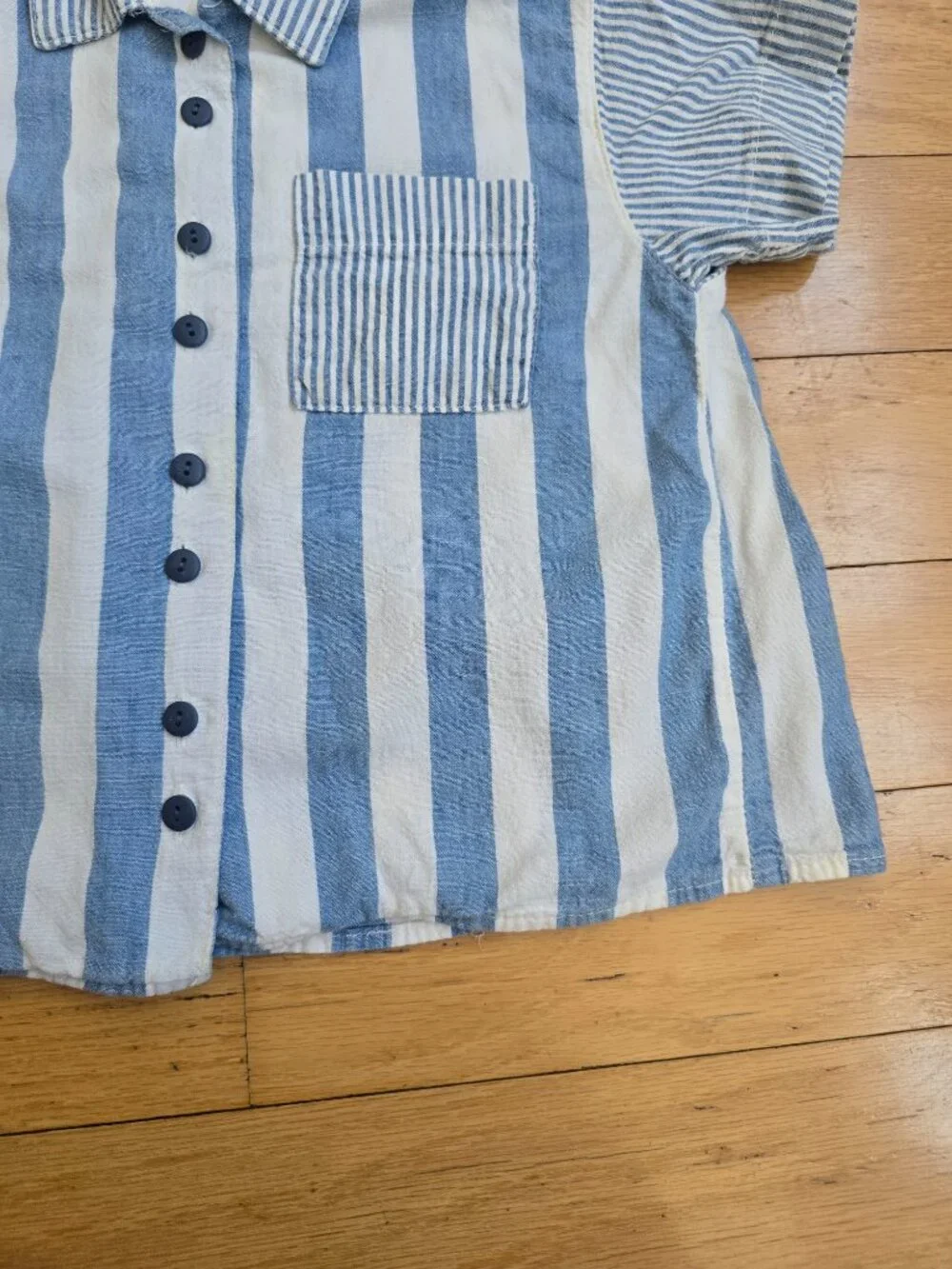 Vintage 80s | OshKosh B'Gosh Blue Stripe Short Sleeve Button Up Shirt Toddler